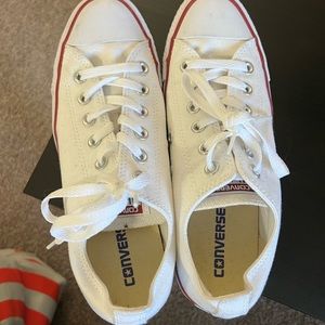Brand new converse women’s size 9